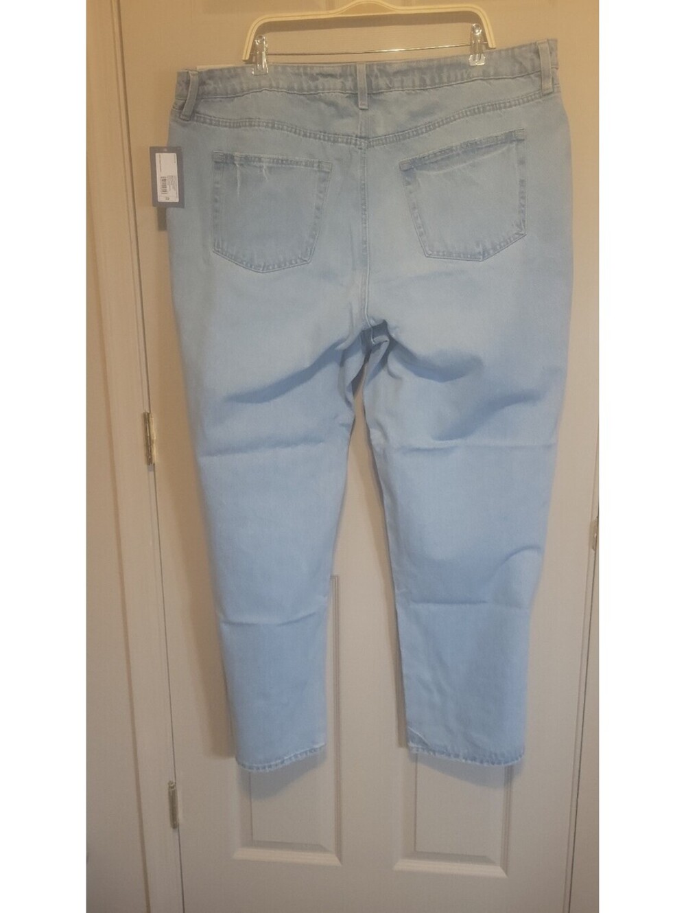 Universal Thread Mid-Rise Light Blue Ripped Jeans Size 22 - Picture 2 of 8
